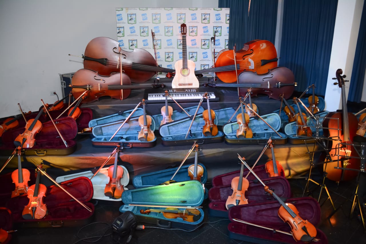 HISTÓRICO / LA INTENDENTE BLANCA CANTERO INAUGURÓ LA PRIMERA ORQUESTA ESCUELA DE PRESIDENTE PERÓN