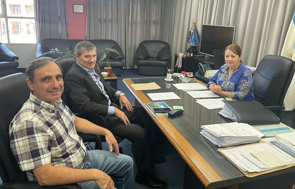 PRESIDENTE PERÓN INGRESA AL PROGRAMA NACIONAL DE DESCONTAMINACIÓN Y COMPACTACIÓN DE VEHÍCULOS