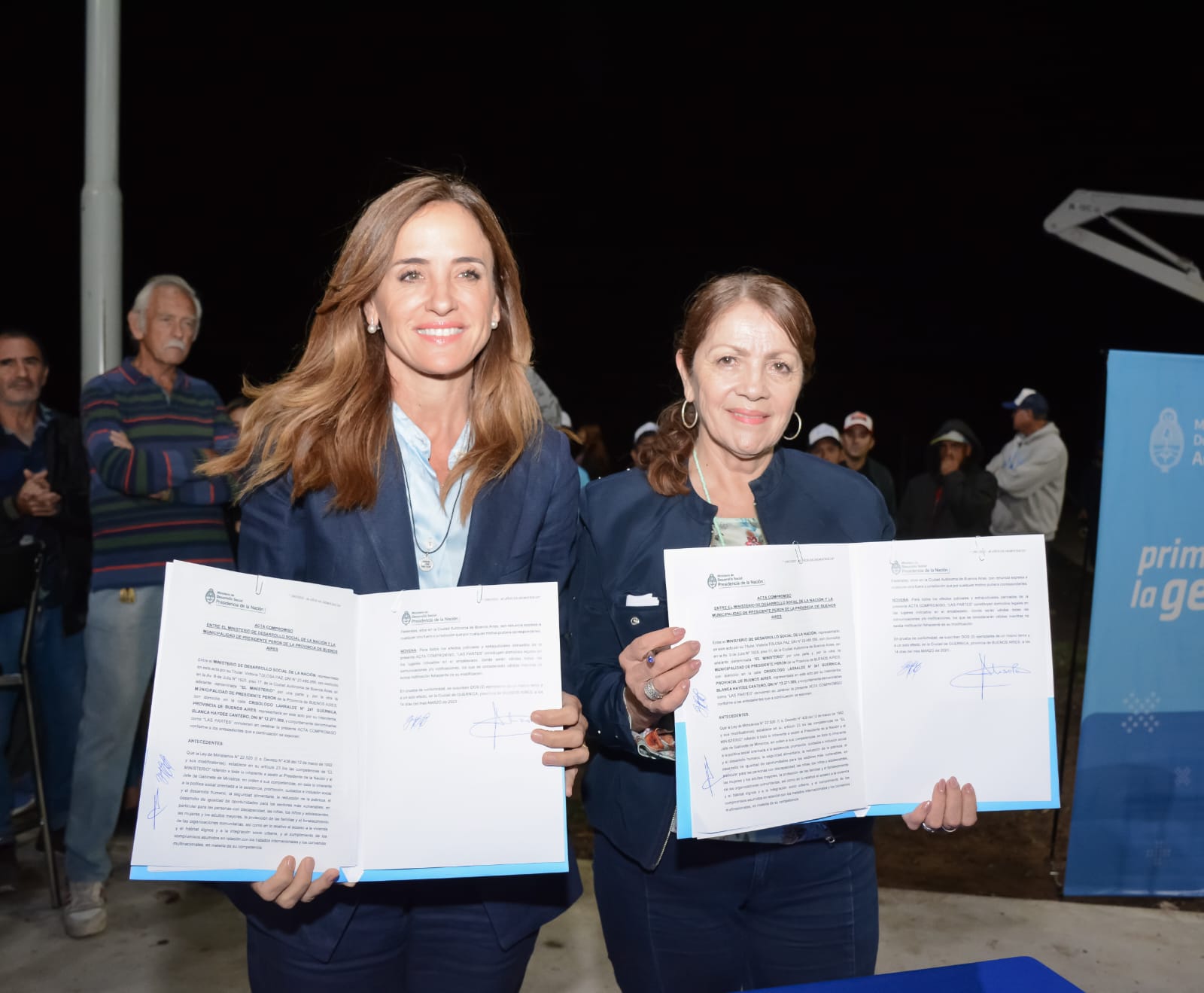 OBRA PÚBLICA / BLANCA CANTERO Y VICTORIA TOLOSA PAZ INAUGURARON ALUMBRADO PÚBLICO LED EN EL BARRIO LAS LOMAS