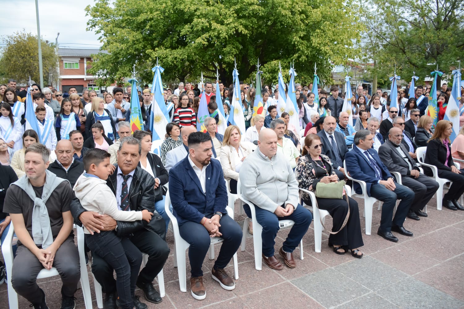 VIGILIA Y ACTO OFICIAL / LA INTENDENTE BLANCA CANTERO ENCABEZÓ EL ACTO OFICIAL EN HOMENAJE A CAÍDOS Y VETERANOS DE LA GUERRA DE MALVINAS