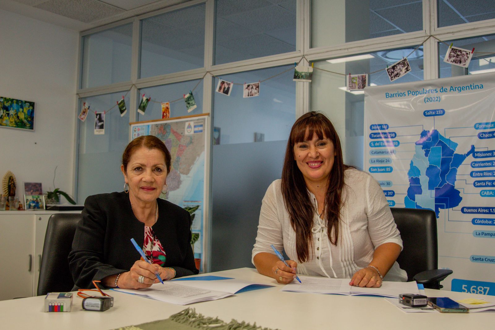 GESTIÓN / BLANCA CANTERO FIRMÓ CONVENIO PARA INSTALAR LUCES LED EN TODO EL BARRIO SAN ROQUE