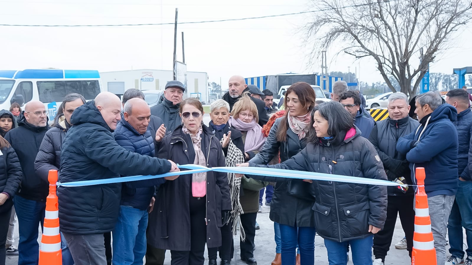 GESTIÓN / LA INTENDENTE BLANCA CANTERO INAUGURÓ EL PRIMER TRAMO DE LA PAVIMENTACIÓN DE LA CALLE LUCIO MANSILLA