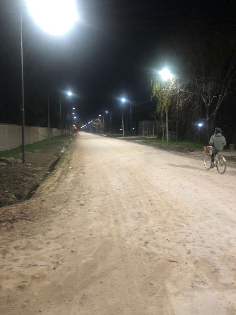 GESTIÓN / BARRIO AGROCOLONIA:IMPORTANTE OBRA DE ALUMBRADO PÚBLICO DE LUCES LED, PRÓXIMA A FINALIZAR
