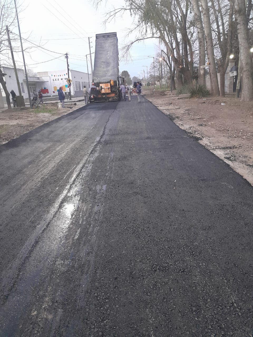 SERVICIOS / EL MUNICIPIO PONE EN VALOR LA AVENIDA ATAHUALPA YUPANQUI (EX 41)