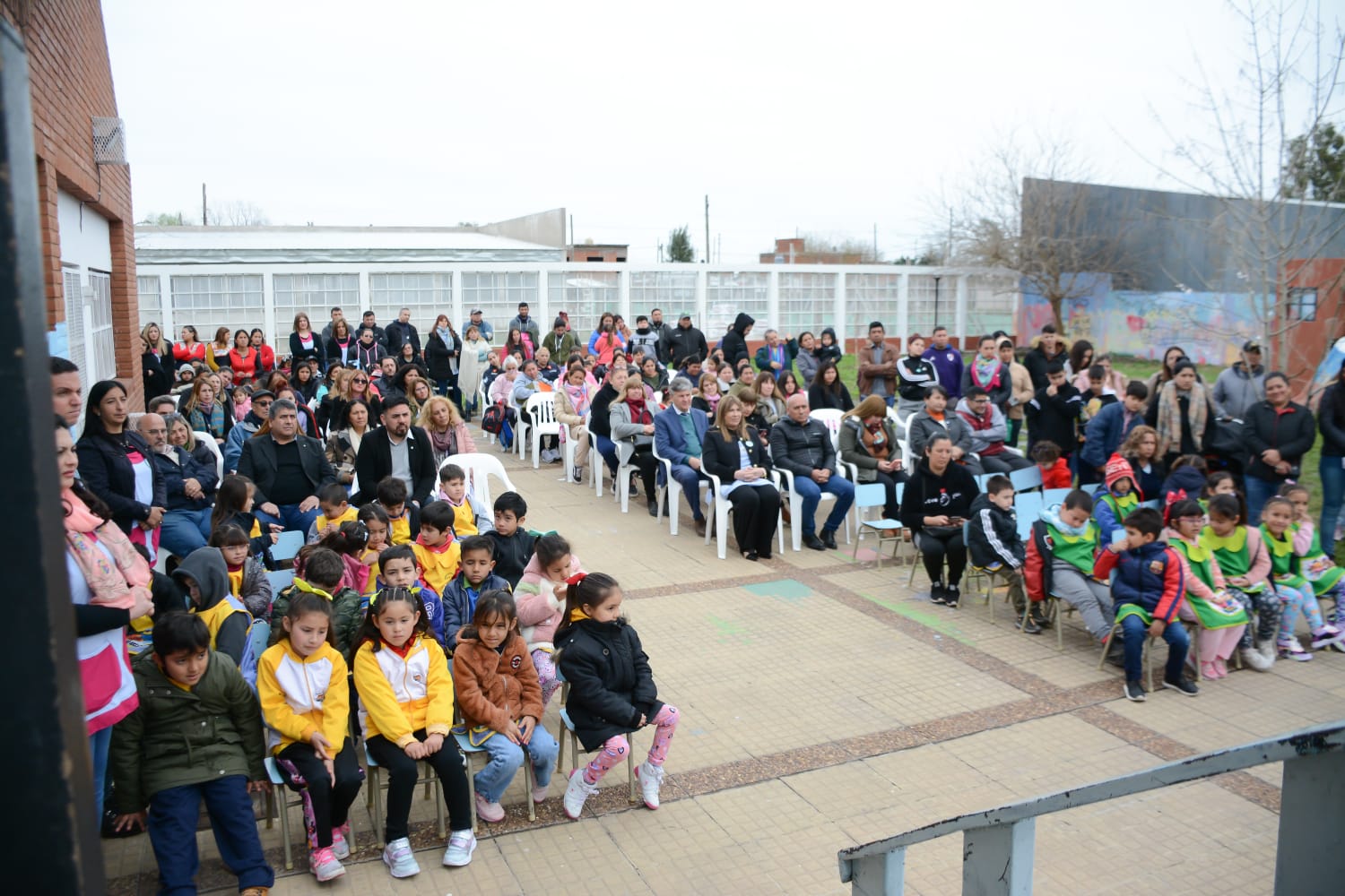 EDUCACIÓN / LA INTENDENTE BLANCA CANTERO PRESIDIÓ EL ACTO POR LOS 25 AÑOS DEL JARDÍN Nº 912