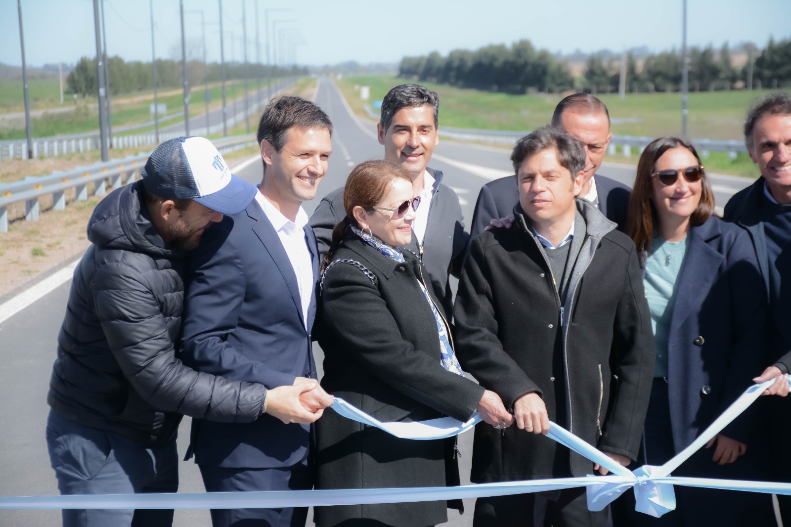 EL GOBERNADOR KICILLOF INAUGURÓ UN NUEVO TRAMO DE LA AUTOPISTA PRESIDENTE PERÓN JUNTO AL MINISTRO KATOPODIS, EL ADMINISTRADOR DE VIALIDAD NACIONAL, ARRIETA , Y LOS INTENDENTES CANTERO, FASSI, MANTEGAZZA Y GRANADOS