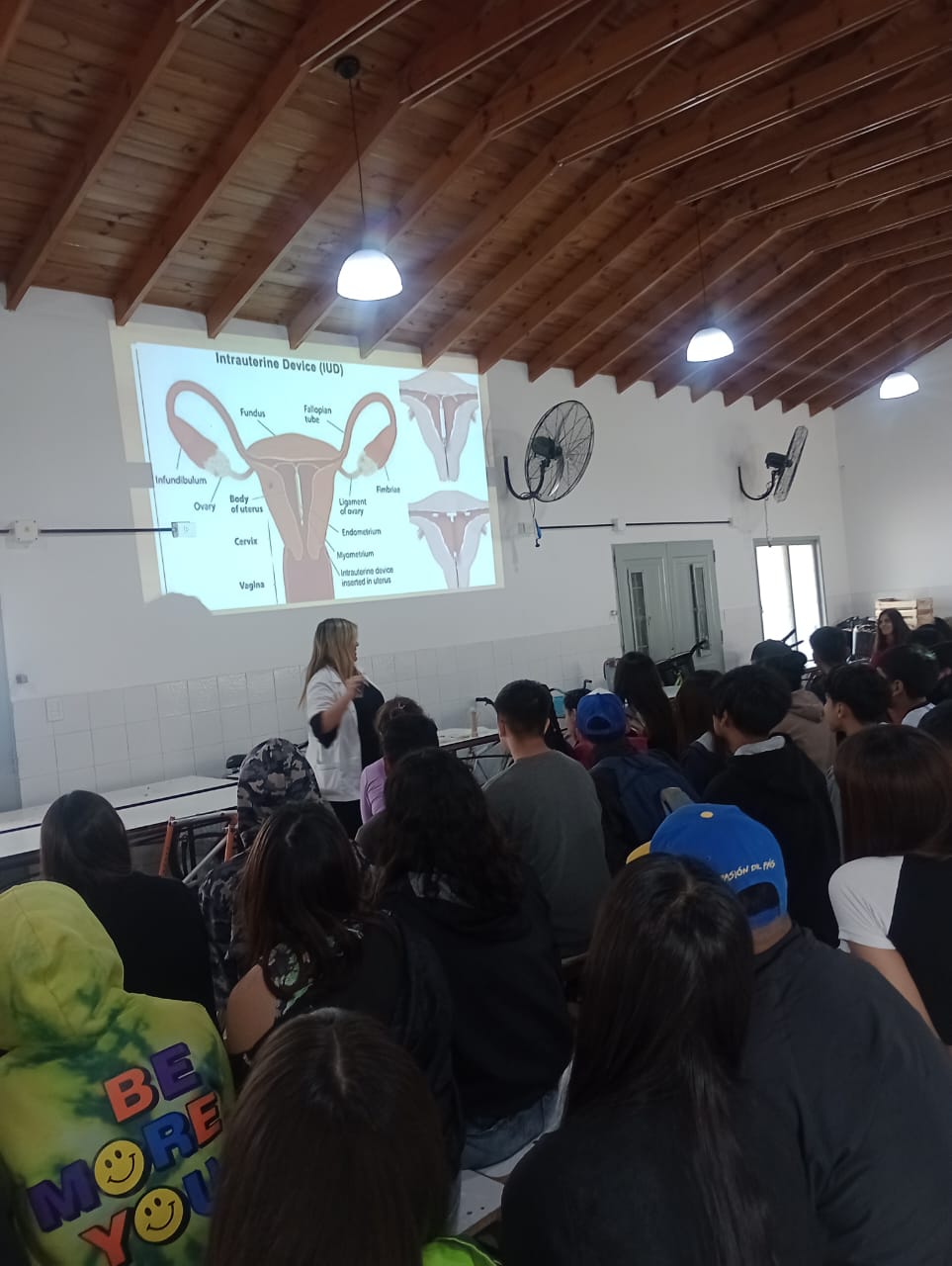 SALUD / EL MUNICIPIO BRINDA CHARLA SOBRE SALUD SEXUAL Y REPRODUCTIVA A ESTUDIANTES DEL DISTRITO