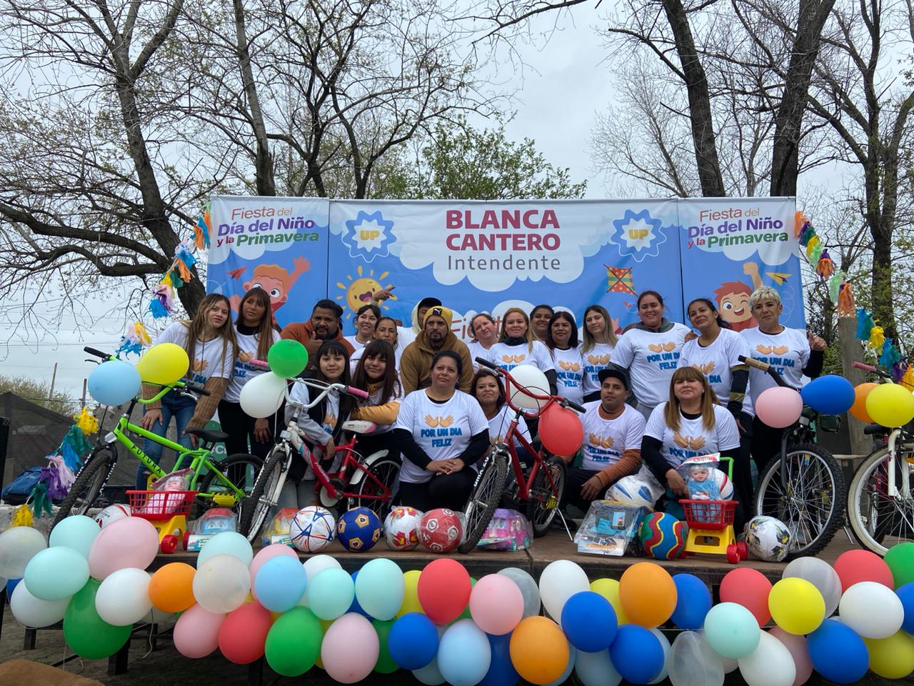 INFANCIAS / LA INTENDENTE BLANCA CANTERO PARTICIPÓ DE LOS FESTEJOS POR EL DÍA DEL NIÑO Y LA PRIMAVERA, EN NUMANCIA SUR