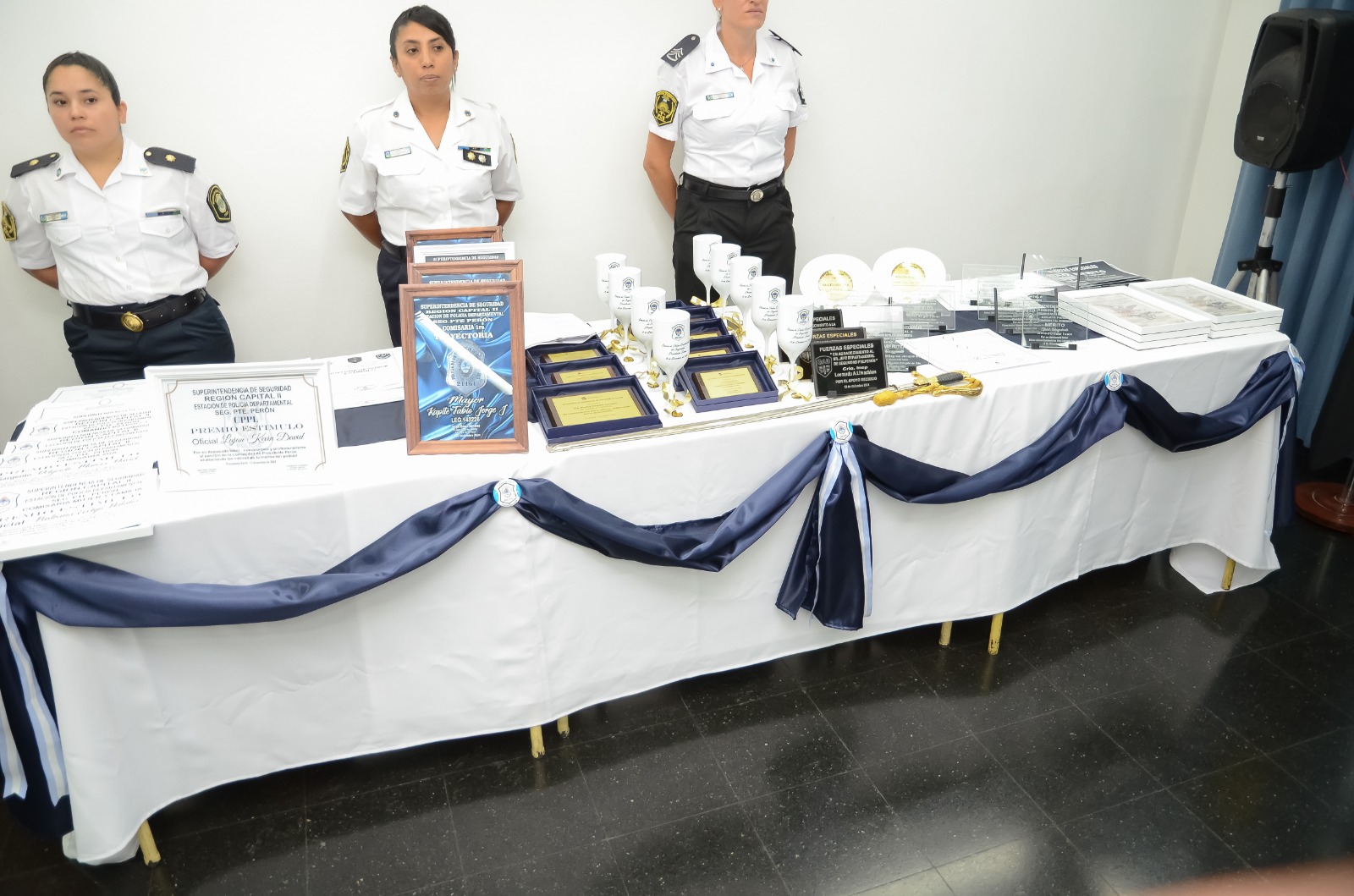 #DíaDeLaPolicía / LA INTENDENTE CANTERO ENCABEZÓ EL ACTO POR EL DÍA DE LA POLICÍA BONAERENSE, EN PRESIDENTE PERÓN