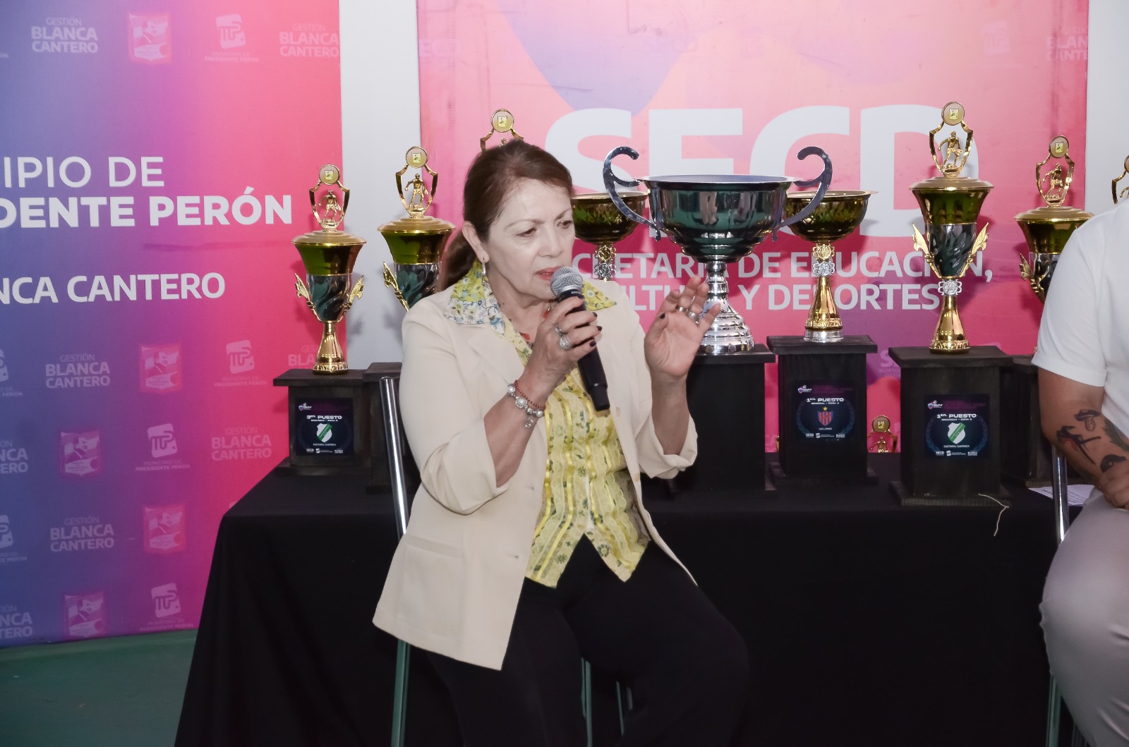 #LiMuPeF / LA INTENDENTE BLANCA CANTERO PRESIDIÓ ACTO DE PREMIACIÓN DE LA LIGAMUNICIPAL PERONENSE DE FÚTBOL